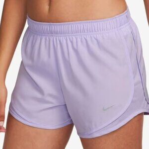Women Nike Tempo Running Shorts Lightweight in Lilac Size Extra Small